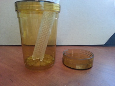 Remove Bottom of Cricket Shaker